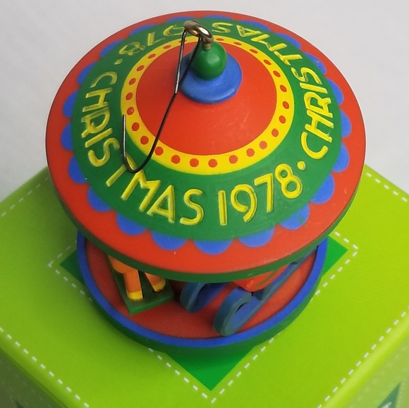 1978 Vintage Hallmark Ornament Tree Trimmer Twirl About Collection Toy Carousel - Picture 5 of 14